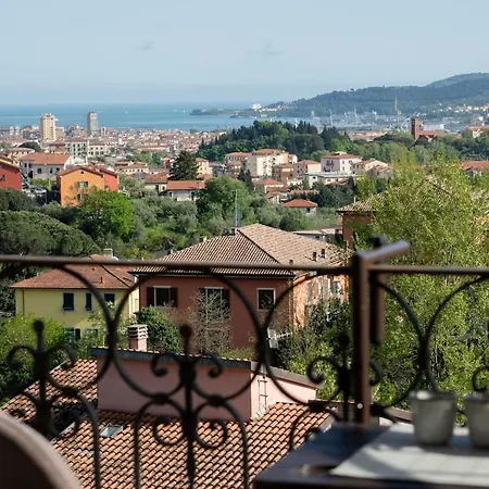 Residenza La Guercia Seaview 5 Terre Ac * لا سبيتسْيا